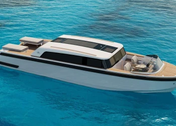 Nauta e Castoldi uniscono stile italiano e moderne tecnologie nel nuovo Tender Jet34 Limo