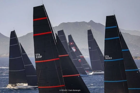 Le regate alla 35^ edizione della Maxi Yacht Rolex Cup inizieranno domani, 8 settembre.

﻿Crediti foto: Rolex/Carlo Borlenghi