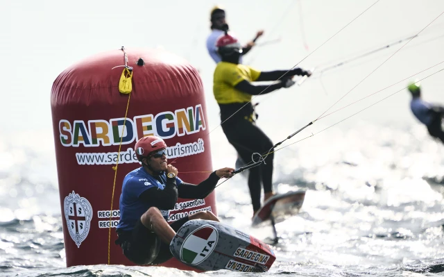 Formula Kite Worlds, big kite tangle, Stragiotti retiring as a result