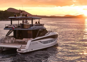 Il dissalatore SCA 260-2 a bordo del nuovo maxi catamarano Prestige M7