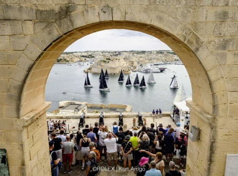 Partita la 46^ Rolex Middle Sea Race, Black Jack e Allegra al comando