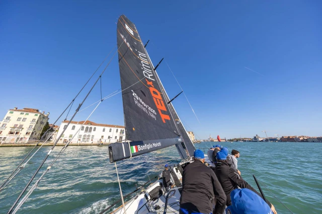 Venice Hospitality Challenge, il Bluenext Sailing Team è terzo nel Gruppo A e primo tra i TP52