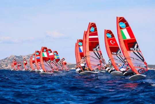 Day three delivers high-speed racing and rising leaders in Sardinia