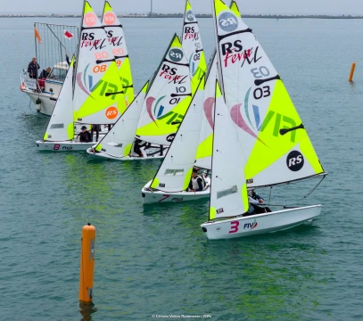 Campionato Italiano Team Race Under 17, nel Day 1 brillano il Circolo Velico Ravennate e la Fraglia Vela Riva