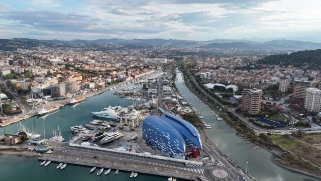 Cantiere Rossini: a prominent refit landmark on the Adriatic, based in Pesaro