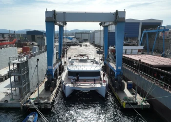 VisionF Yachts launches brand-new 30.7-metre aluminium catamaran