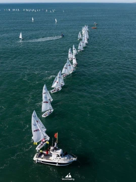 Mondiale di vela giovanile Day 4, Sirena-Dessy si portano al comando nel Nacra 15