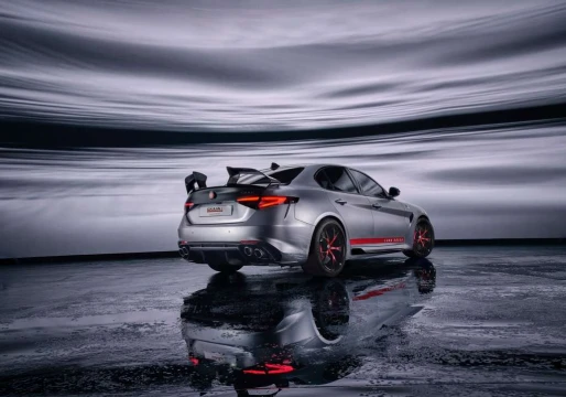 Alfa Romeo unveils the Giulia Quadrifoglio Luna Rossa