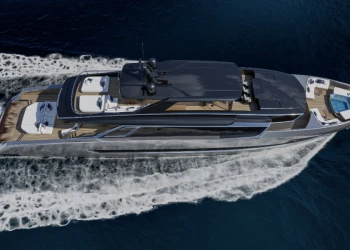 Isa Viper 130 ft hull no. 2 under construction on Spec