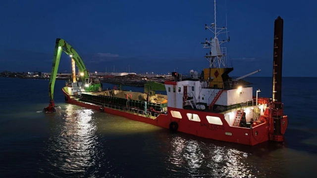 Draga in azione, archivio PressMare