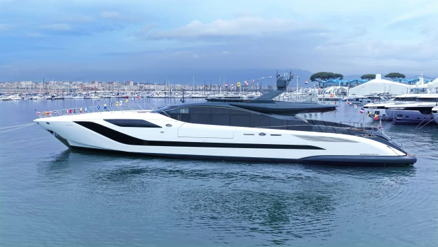 Mangusta 165 REV