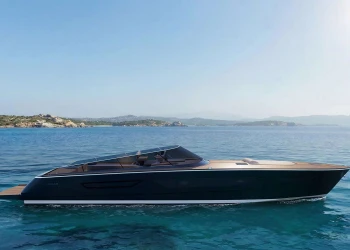 Elegant lines, unequivocal speed and absolute freedom: meet the new Itama 70