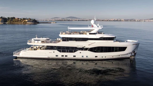 Numarine 40MXP to debut at Palm Beach International Boat Show 2026