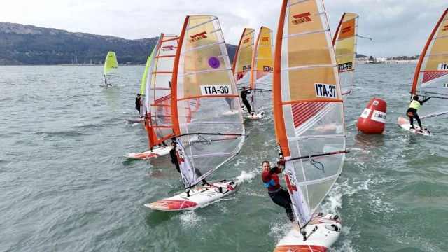 Partenza della prima tappa del Campionato Zonale Techno 293 al Windsurfing Club Cagliari