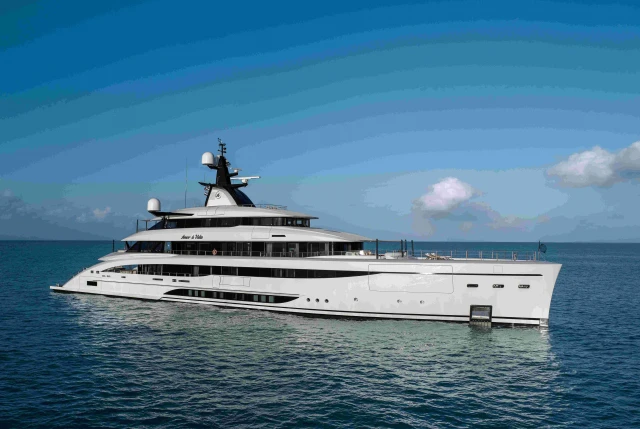 CRN M/Y Amor À Vida Credit: Giovanni Paradisi