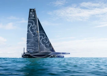 First Sail for the Maxi Edmond de Rothschild