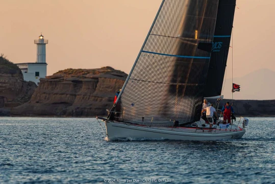 Tra un mese il mare si fa leggenda: al via la Garmin Riva Roma per Tutti, Due, Uno