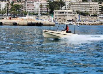 Elvene stellt eines der weltweit schnellsten elektrischen Serien-Solarboote vor