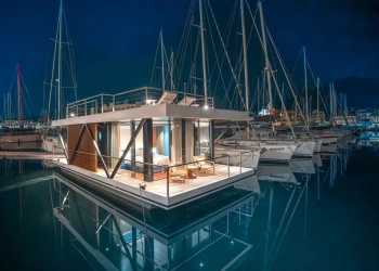 Marina di Loano presenta le Marina Suite: l’ospitalità sospesa sull’acqua