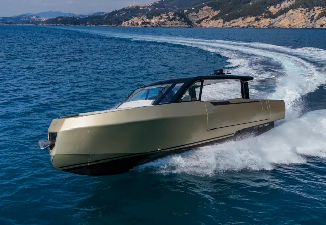 New Forte 47 Gran Turismo combines 47 knots with expandable deck living