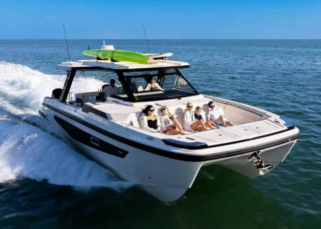 Aquila 45 Sport debutta in Europa alla Fiera Nautica di Sardegna