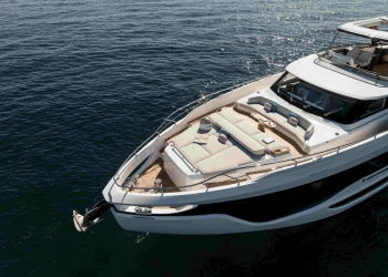 Floating Life to attend MYBA Charter Show