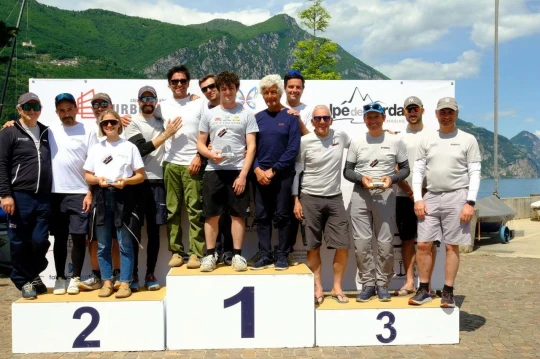 Gentlemen’s Cup: il vento da nord della mattina chiude una bella edizione a Gargnano