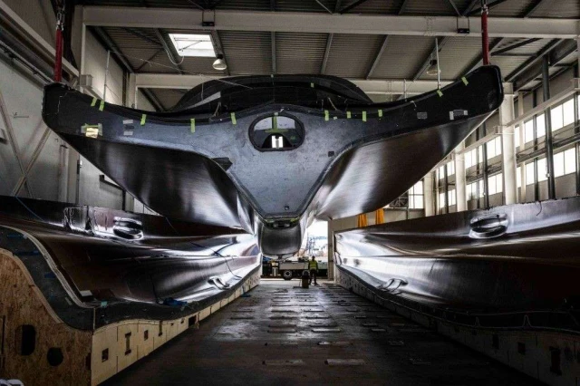 Ferrari Hypersail demoulding