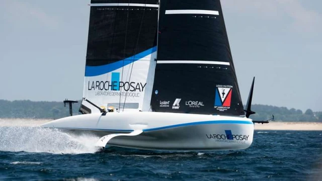 ©Nicolas Touzé/La Roche-Posay Racing Team