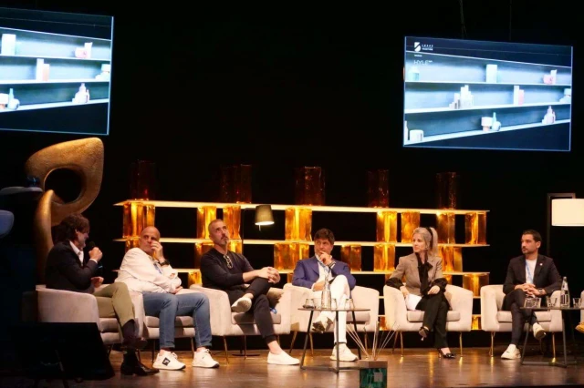 Il panel Innovazione e futuri sostenibili al Blue Design Summit