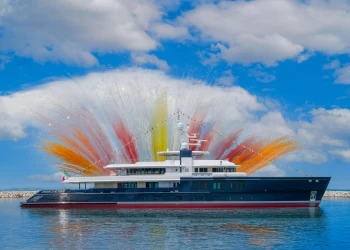 CRN vara il nuovo Superyacht bespoke 70m Project Thunderball