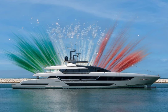 Ferretti Group: lo yacht di lusso diventa un dossier di Stato