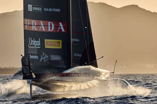 ph.Luna Rossa Challenge
