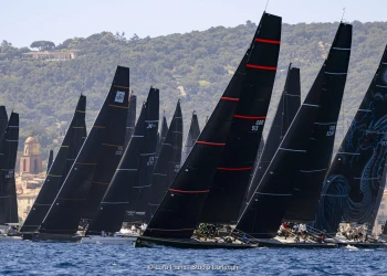Da Saint-Tropez a Genova: Parte la Loro Piana Giraglia Offshore
