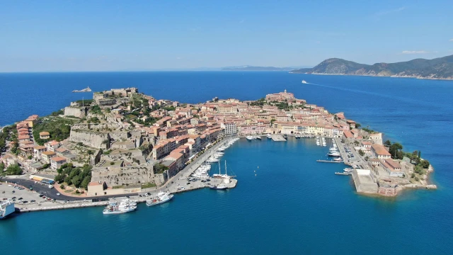 Nastro Rosa Tour, prima tappa all'Isola d'Elba ©AdSP MTS
