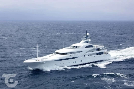 Graceful, lo yacht di Putin. Foto archivio PressMare, courtesy by Superyacht Times