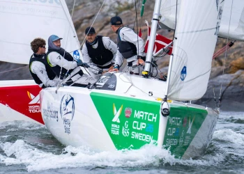 High winds halt Marstrand showdown as quarterfinals hang in balance