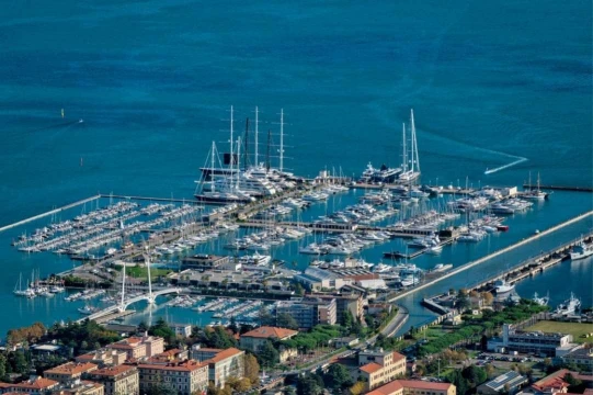 Porto Mirabello, La Spezia