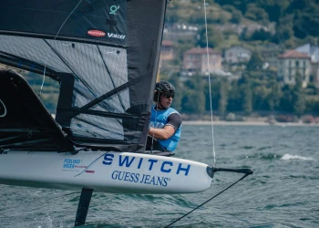 A Dongo sul Lago di Como la Switch Cup Guess Jeans