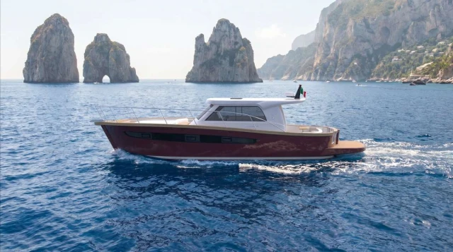 Patrone presenta il nuovo 45' Convertible al Cannes Yachting Festival 2026.