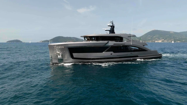 Antonini navi consegna seamore 34