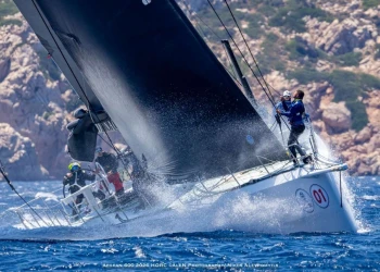 Omikron Yachts’ team won the Aegean 600